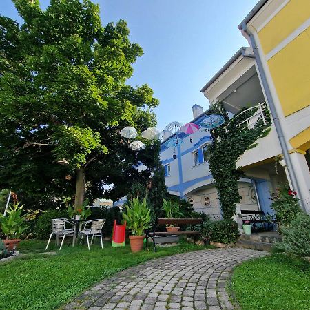 Mosonmagyaróvár Rozina Apartman מראה חיצוני תמונה